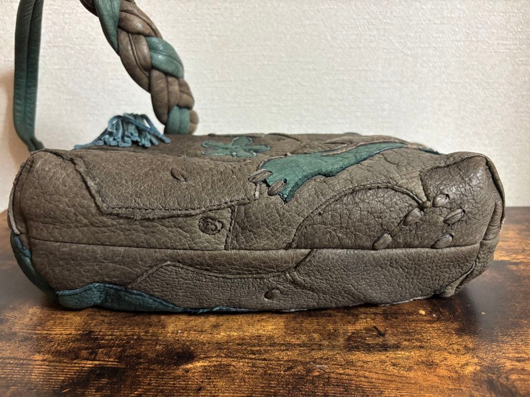 Ibiza イビザ　イビサ　ペッカリー　ショルダーバッグ　アップリケ