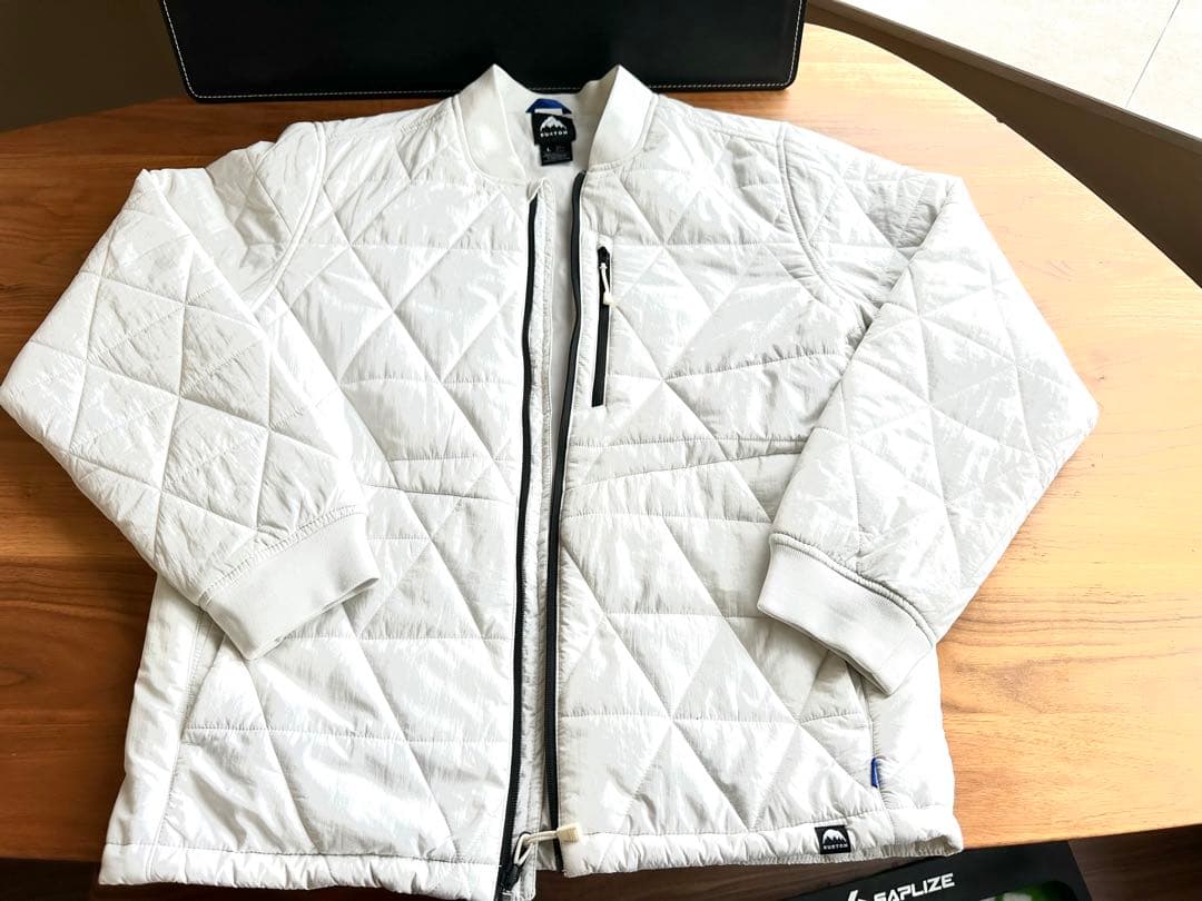 Burton バートンバーサタイル シンセティック インサレーター ジャケット