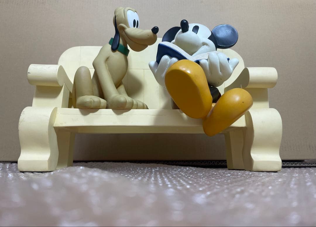 Disney ミッキー プルート ベンチ
