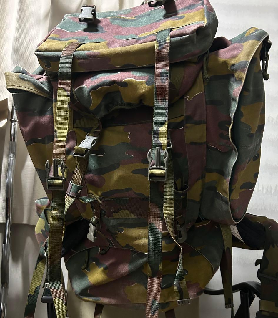 ベルギー軍放出品フレーム入りバックパック90L+20L 軍幕キャンプジグソーカモ