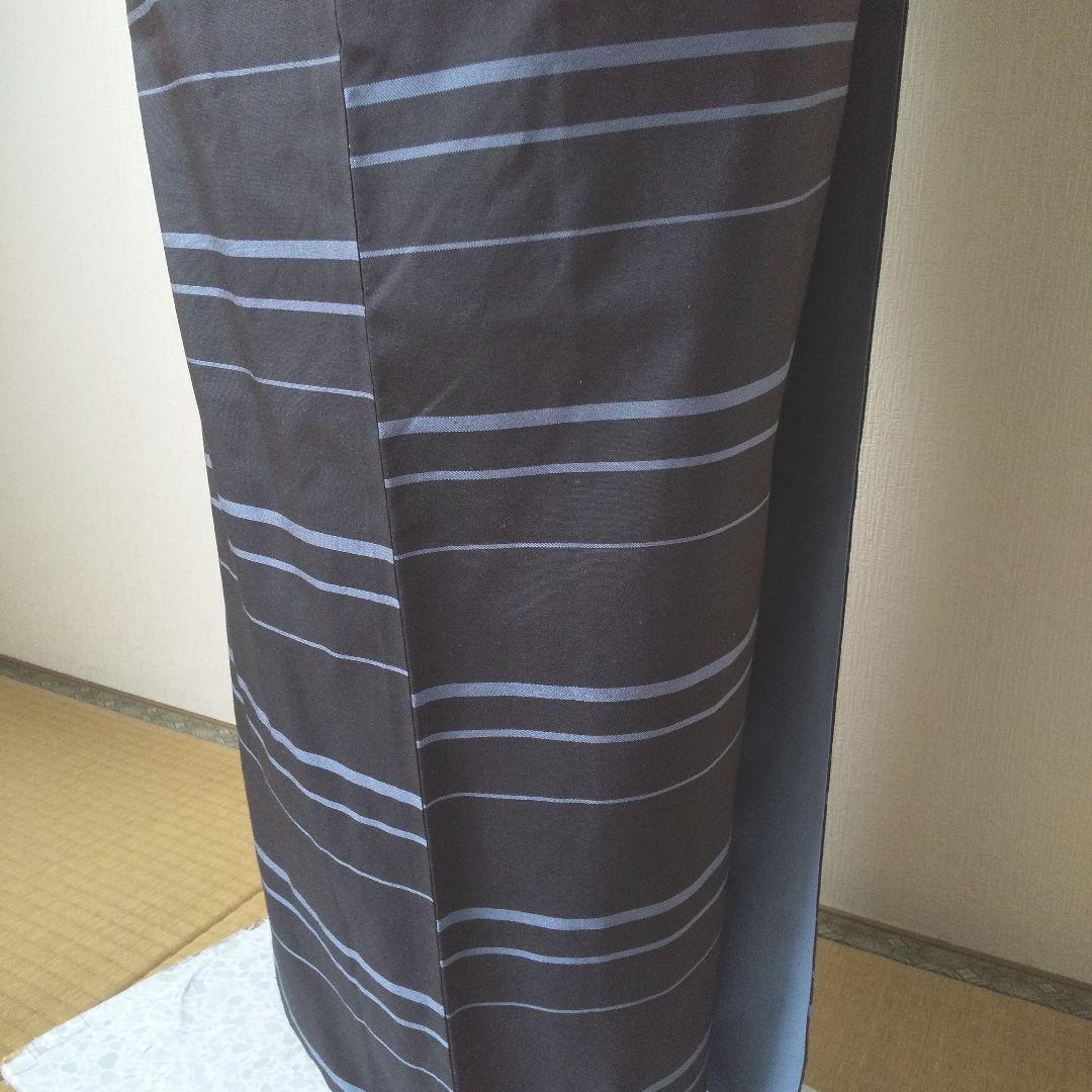 【東京きもの英謹製】最高級洗えるお着物・横縞柄・黒くすみ水色・手縫い仕立て・袷