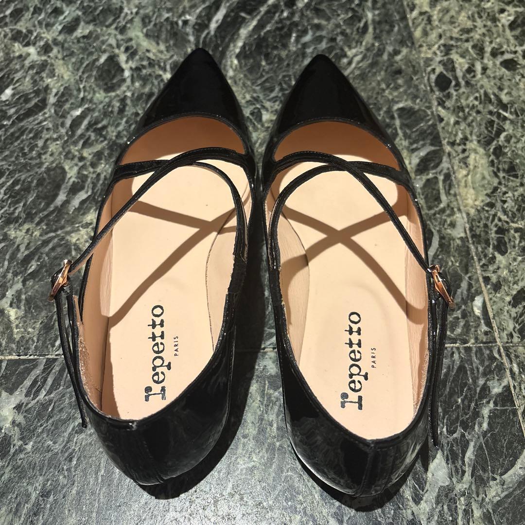 いちご　レペットのクロスストラップシューズ　:40(約25.3㎝)