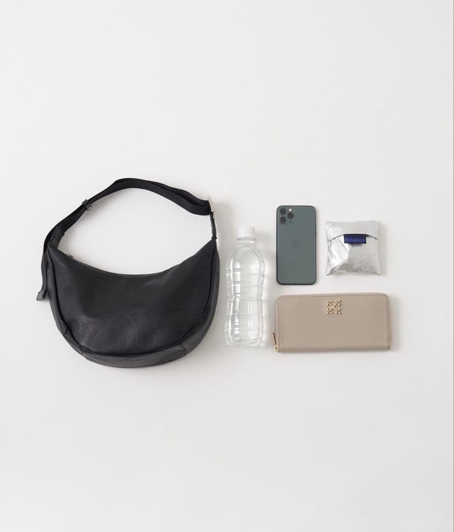 russet ソフトレザーラウンドショルダーバッグ