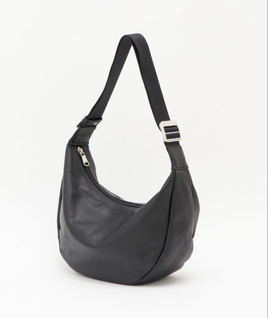 russet ソフトレザーラウンドショルダーバッグ