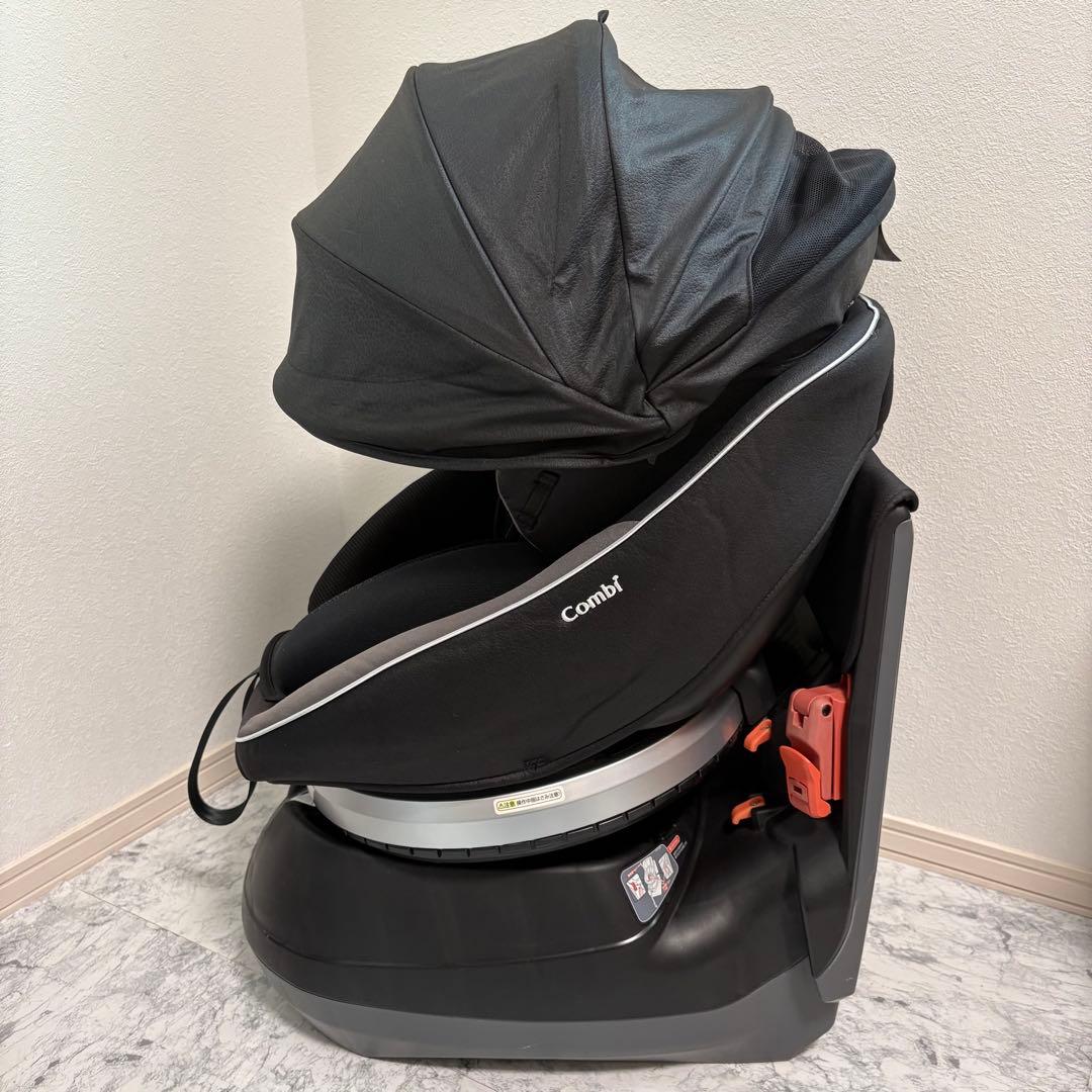 【極美品】コンビ　クルムーヴスマート　シートベルト式　チャイルドシート