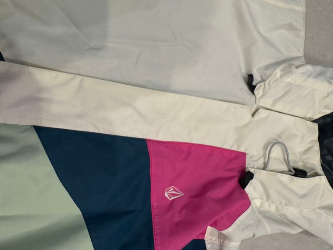 VOLCOM NIKITA ボードウェア　上下セット