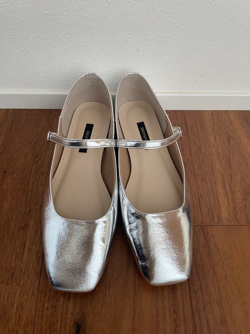 【美品】アワーホーム OUR 大人に似合うストラップシューズ　シルバー