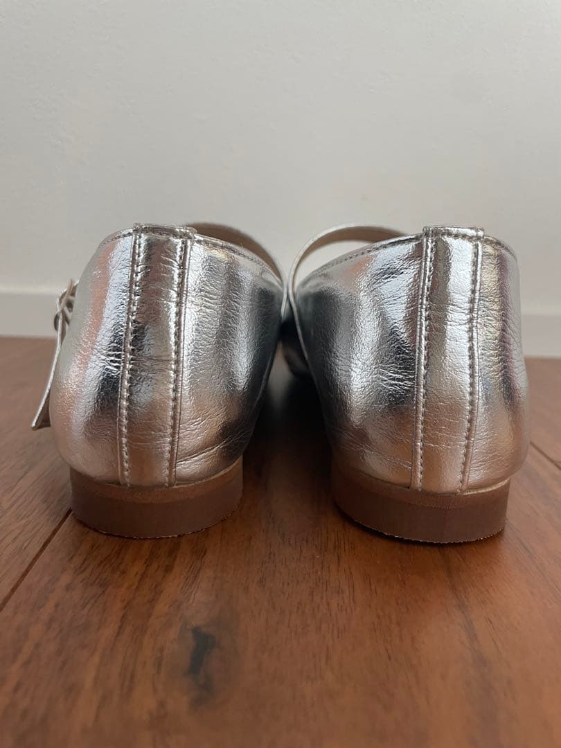 【美品】アワーホーム OUR 大人に似合うストラップシューズ　シルバー