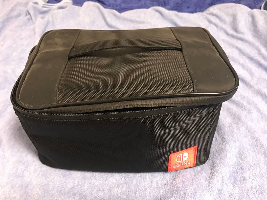 Nintendo Switch(Proコントローラー、持ち運びバッグ付き)