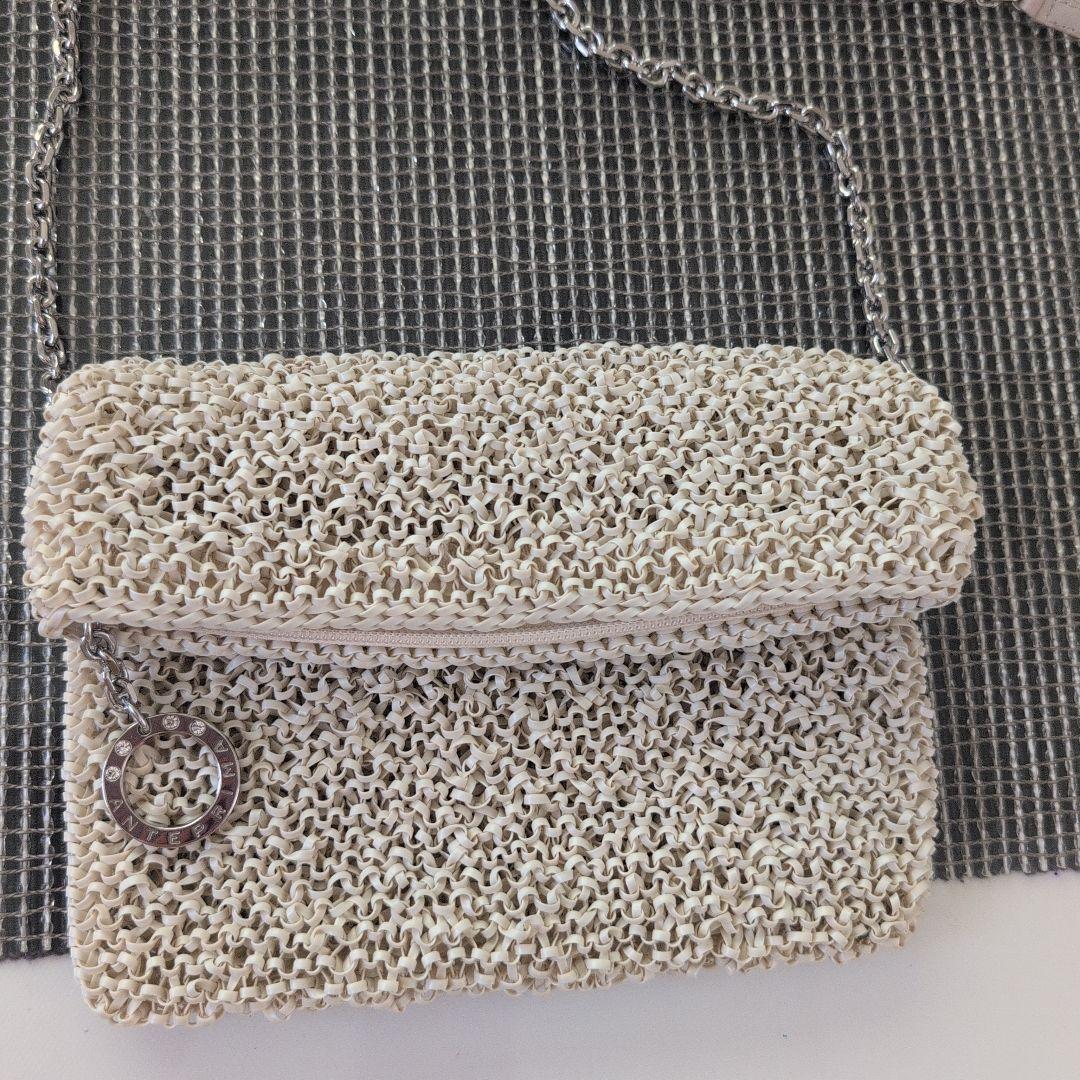 ANTEPRIMA リナッシェレのマットアイボリー色 　ショルダーバッグ