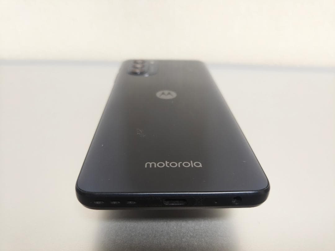 motorola moto g52j 5G SIMフリー大画面6.8インチ