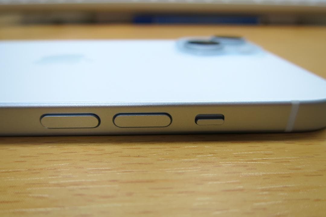 iPhone 15 ブルー 128GB バッテリー100%