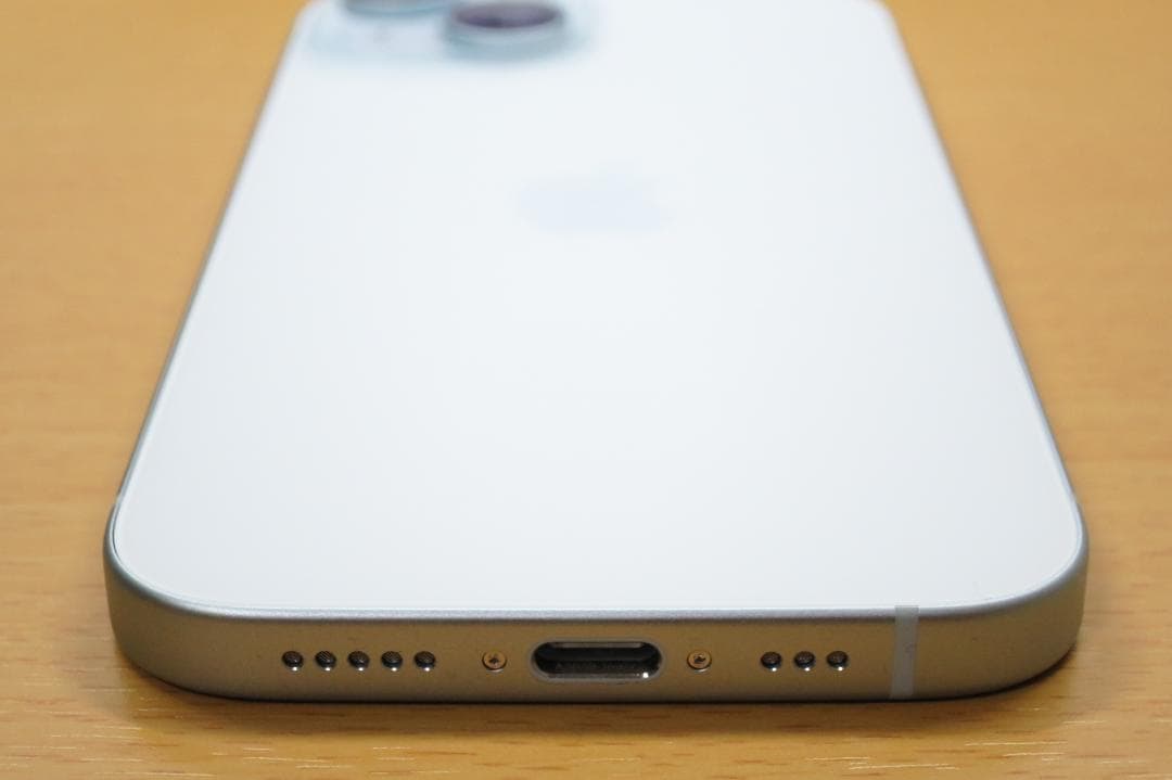 iPhone 15 ブルー 128GB バッテリー100%