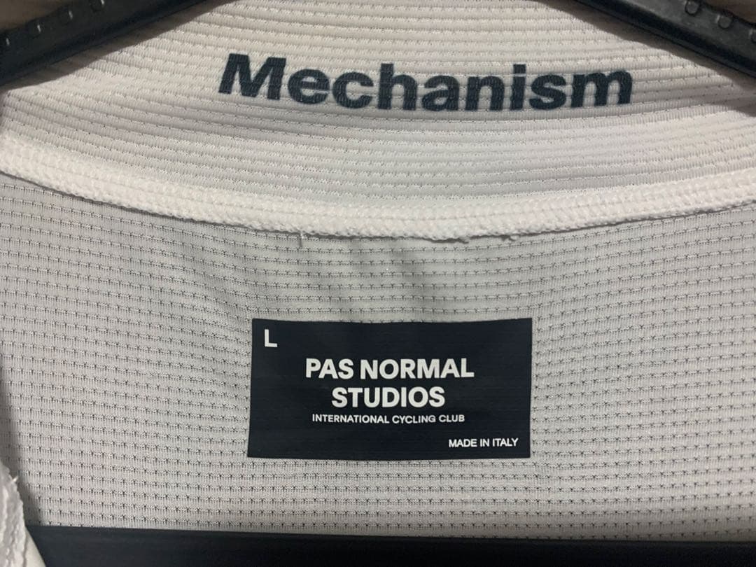 PAS NORMAL STUDIOS Mechanism 半袖サイクルジャージ
