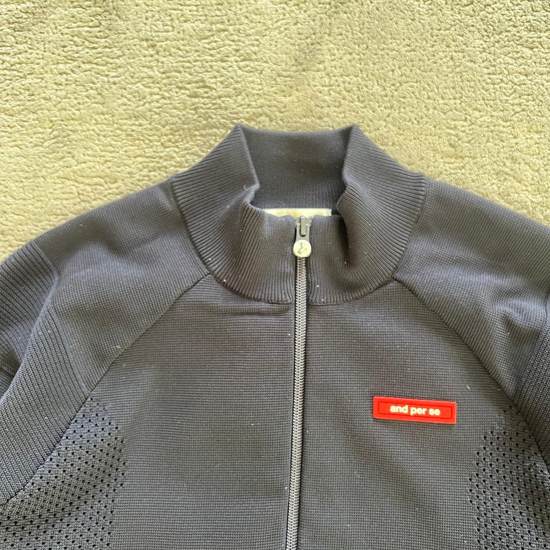 and per se アンパスィ　ニット　ジャケット　ロゴ　レディース　ゴルフ