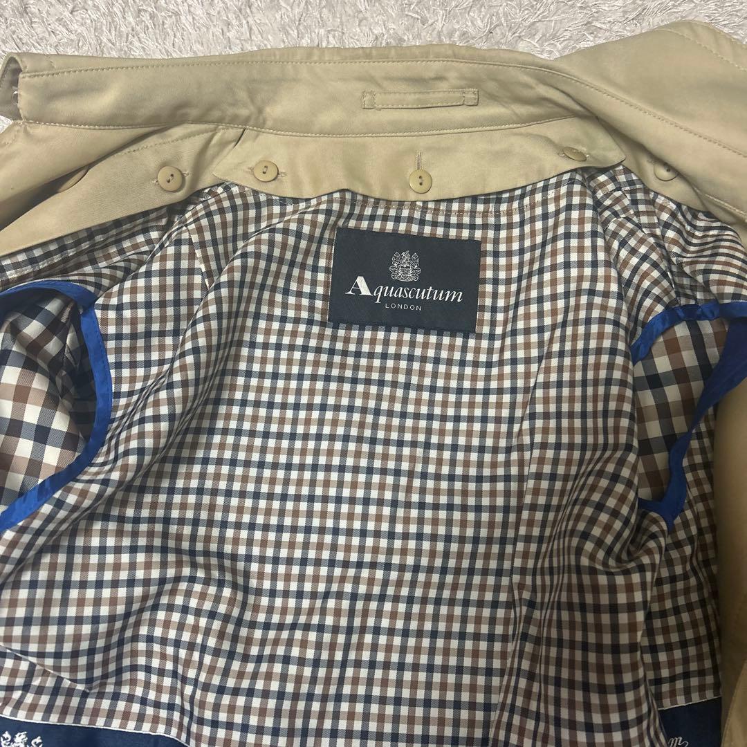 【アクアスキュータム】トレンチコート