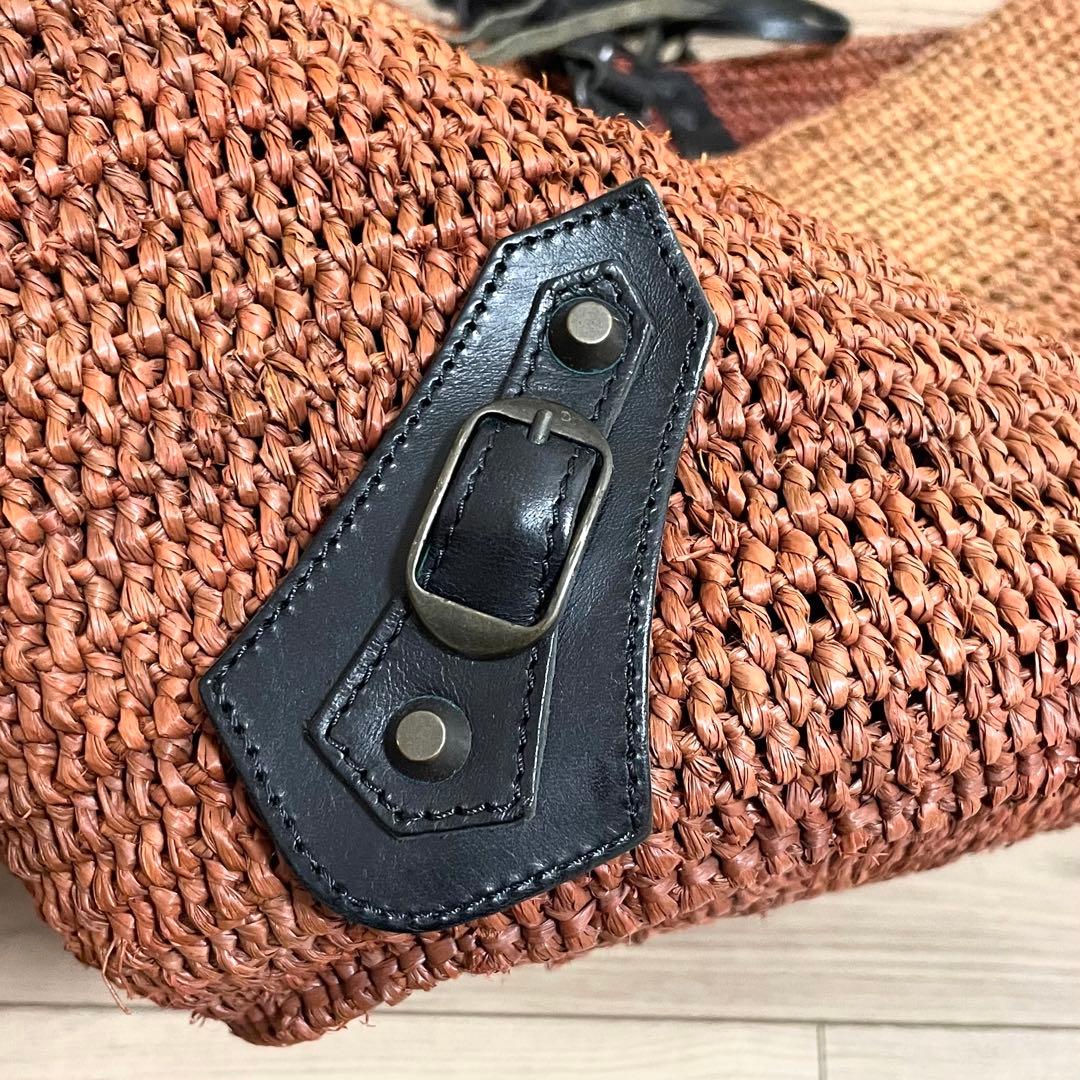 バレンシアガ　カゴバッグ　トートバッグ　ラフィア　シティ　ミラー　編み込み