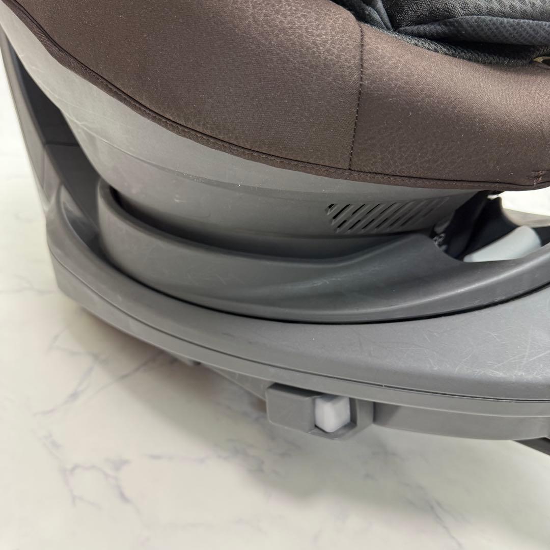 美品　コンビ THE S plus ISOFIX エッグショック ZC-750