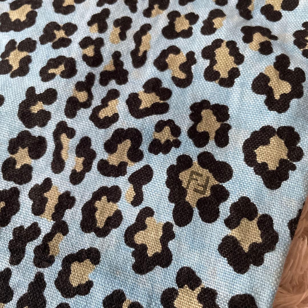 FENDI フェンディ　レディースハーフパンツ