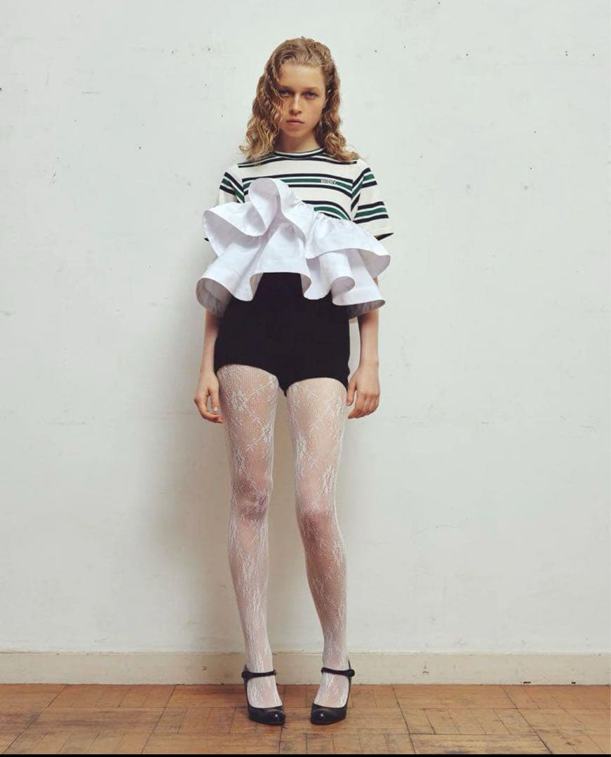 美品♡bibiy LOLA PEPURAMU TOP