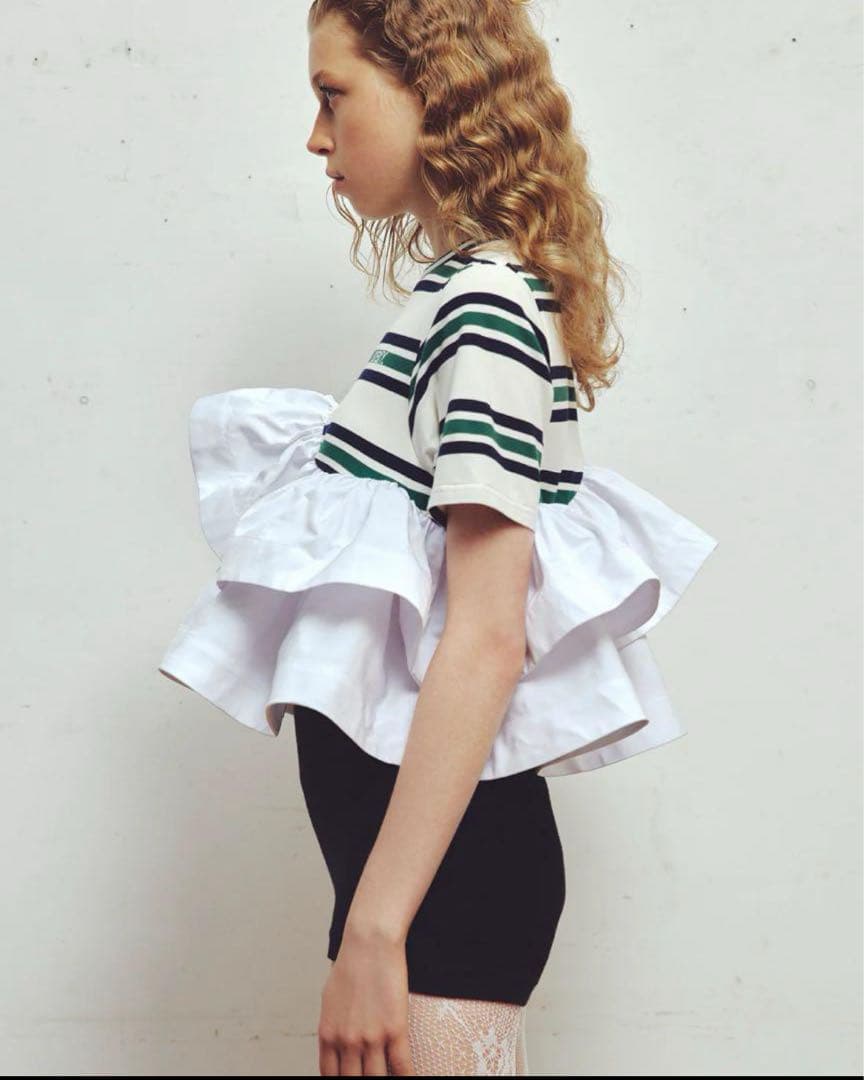 美品♡bibiy LOLA PEPURAMU TOP