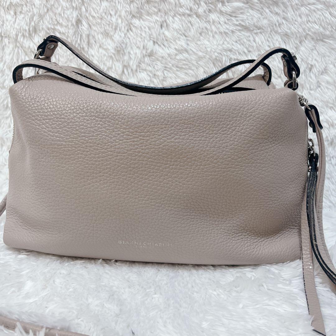 美品✨GIANNI CHIARINI アリファ M 2way ショルダーバッグ
