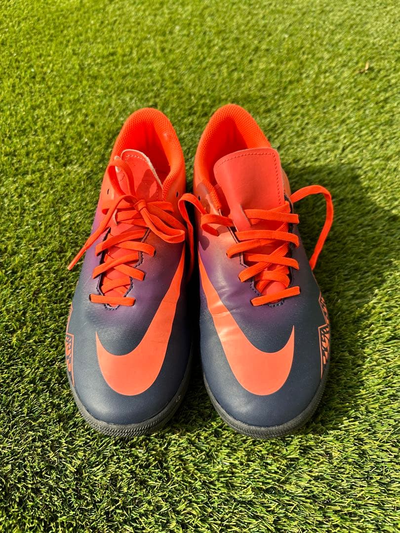 ナイキ ハイパーヴェノム フェイド II TF(レッド×パープル) 26.5