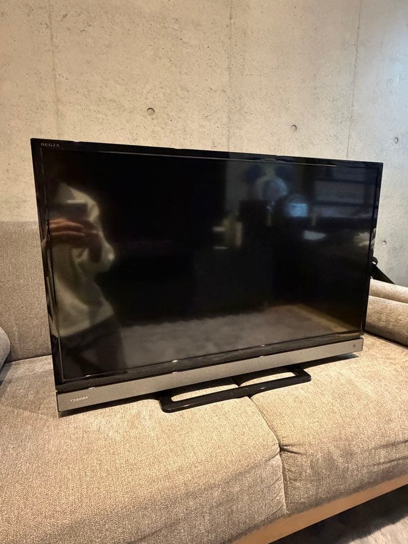 【極美品】東芝 REGZA レグザ 32V型32V30 2016年製