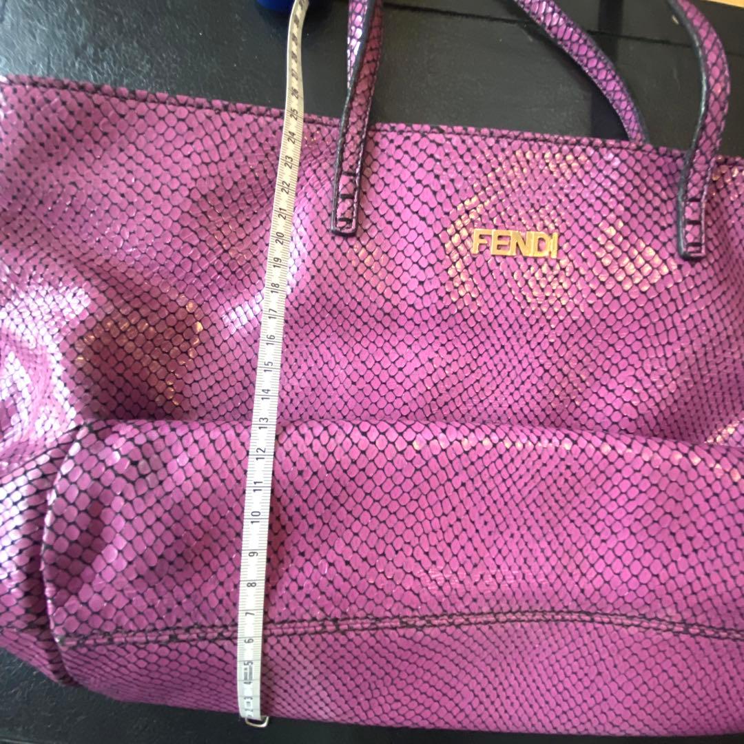 美品正規品　FENDI フェンディ トートバッグ　パイソン　軽量　A4収納