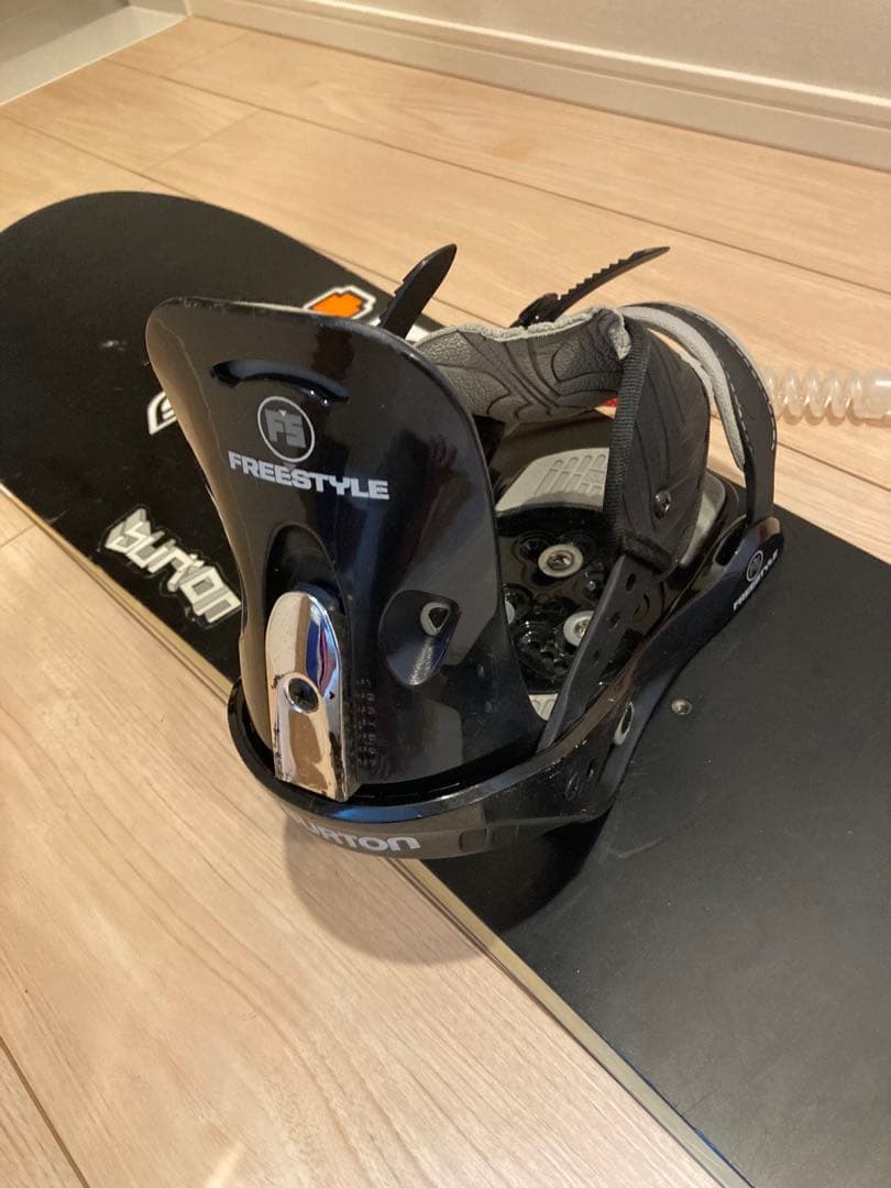 Burton スノーボード板 ビンディングセット ケース&Wax付き
