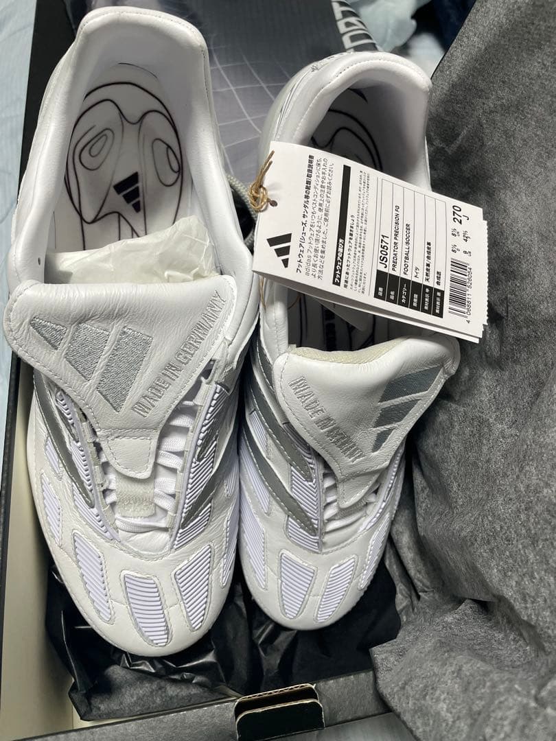 プレデター PRECISION ELITE FG 27.0cm