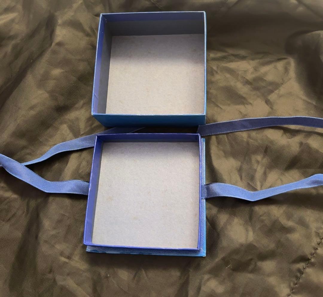 ヴァンドーム青山　K18ダイヤ3連フープピアス