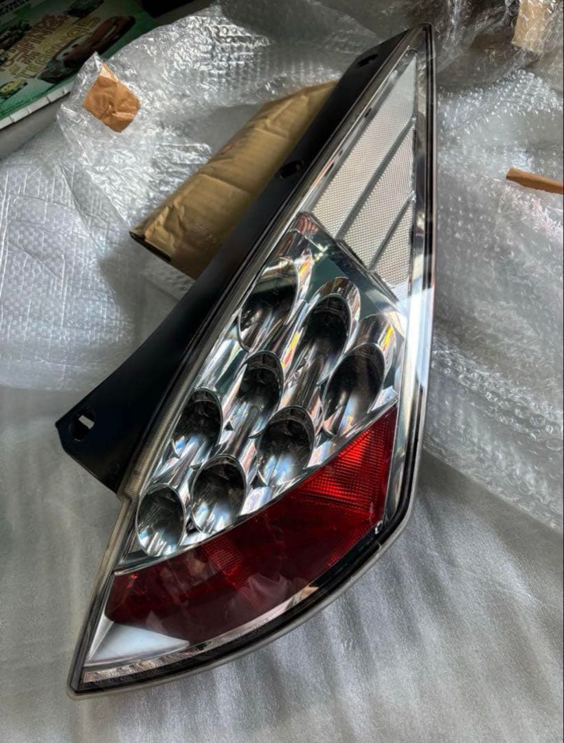 Z33 純正OP テールレンズ