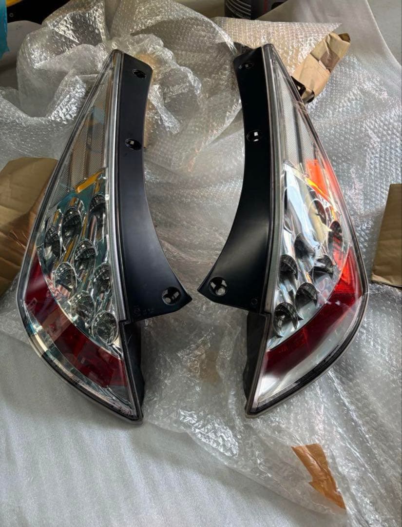 Z33 純正OP テールレンズ