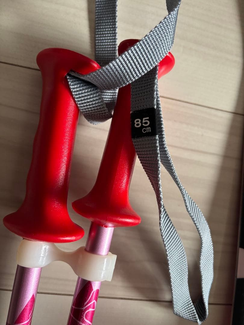 【ストック付き】STREULE100cmビンディング付きスキー板　女の子