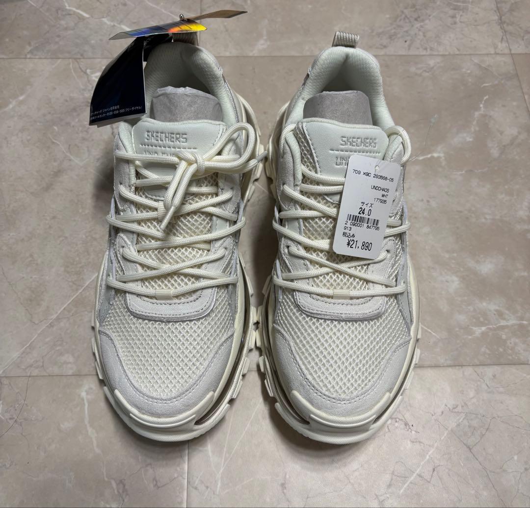 ※ yuyuritona　スケッチャーズ UNO CHAOS 24