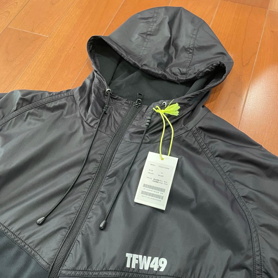 美品 TFW49 フードジャケット アウター XL 黒 ハイブリッド パーカー