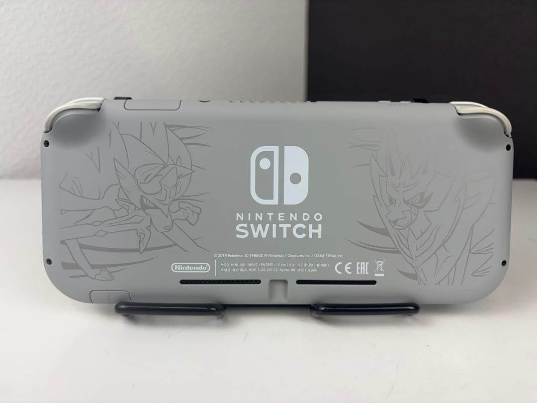 Nintendo Switch Lite 本体　ポケモン　ザシアン・ザマゼンタ