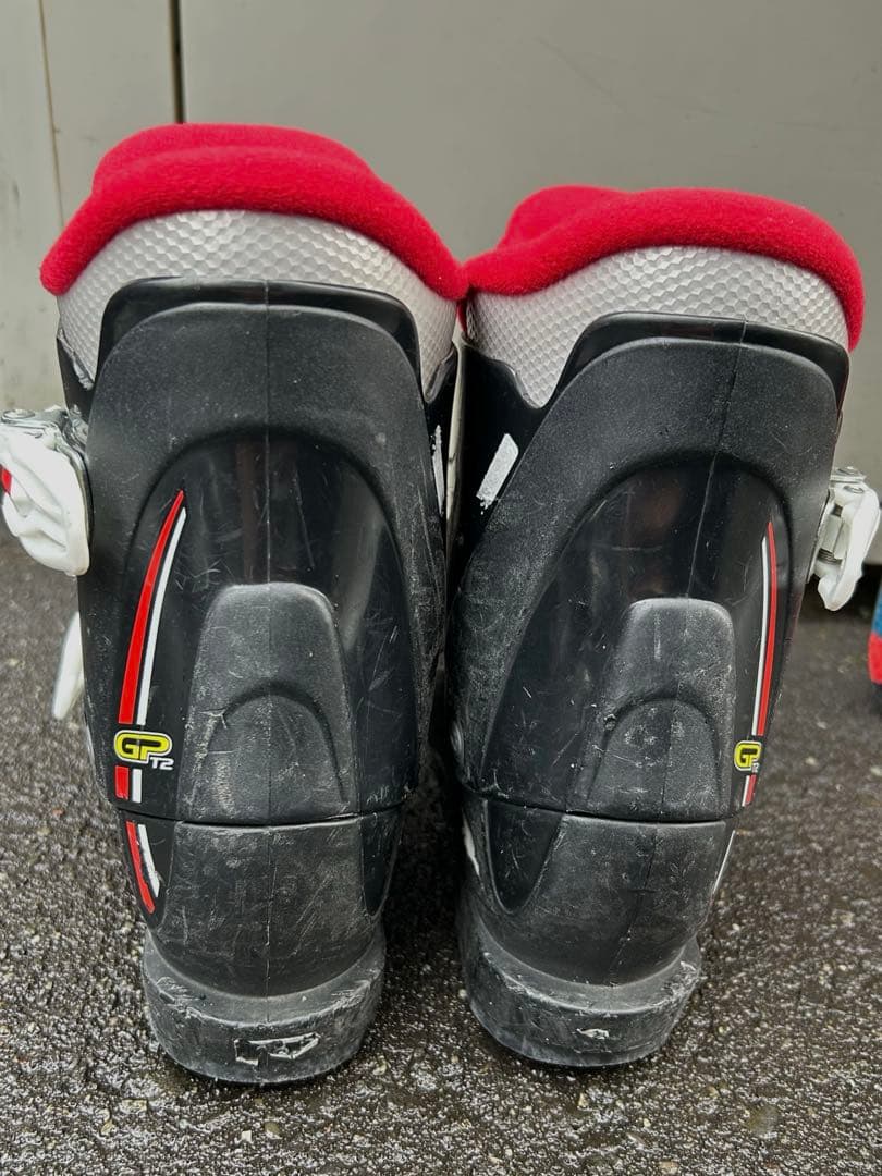 ATOMICアトミック 90cmスキー板　ノルディカ スキーブーツ オマケ