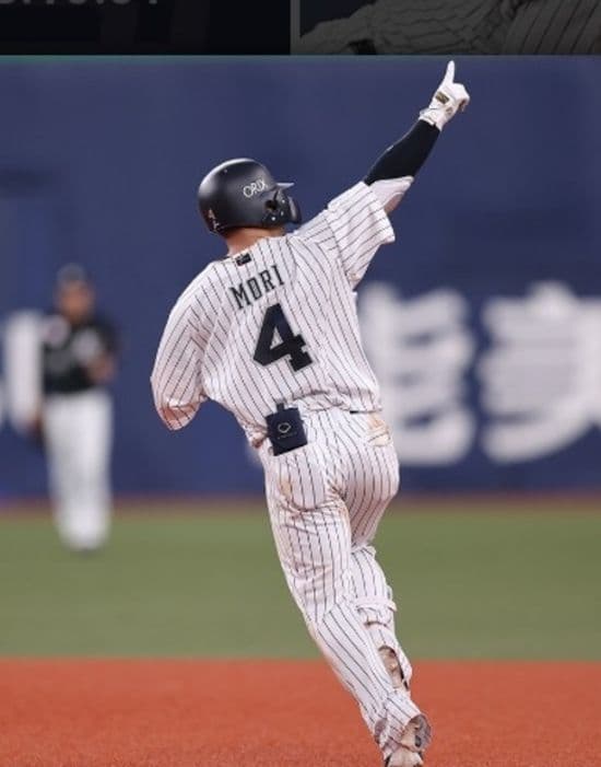 【限定　完売】オリックスバファローズ　森　ハイクオリティ　サード　ユニフォームS