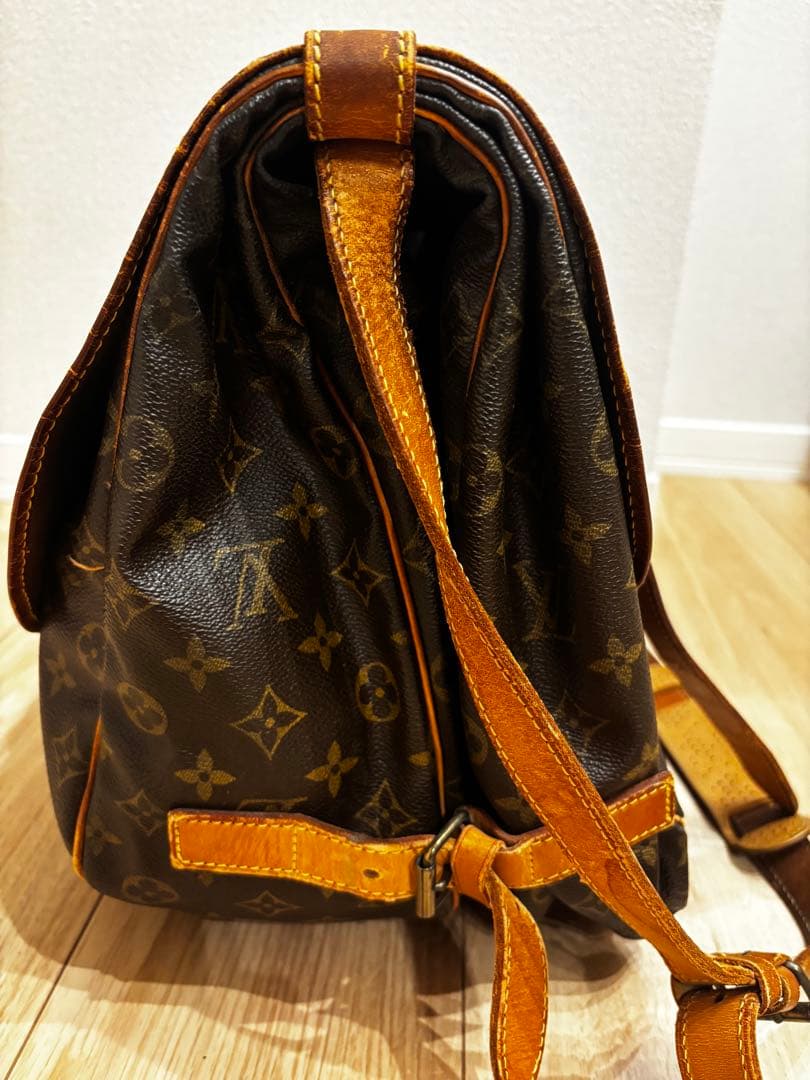 早い者勝ち！LOUIS VUITTON ルイヴィトン ソミュール43
