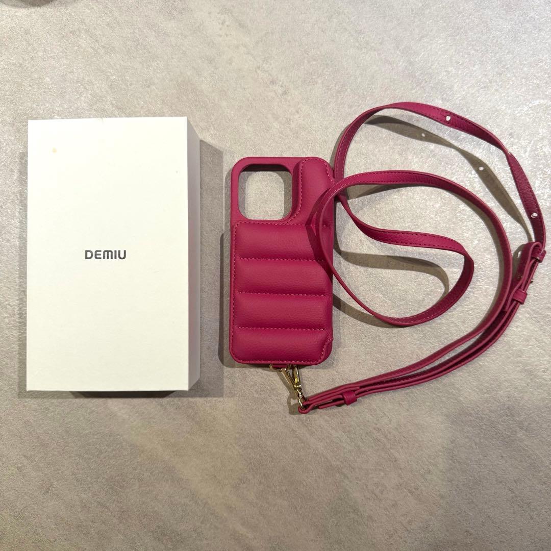 demiu iPhoneケース　ストラップ付き　iPhone14pro