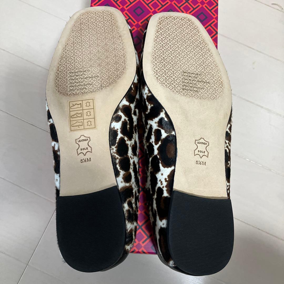 靴 T o r y B u r c h