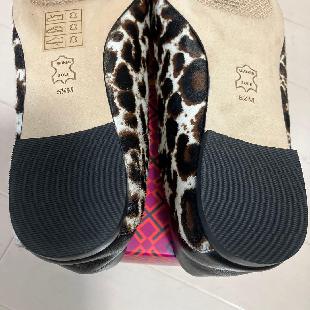 靴 T o r y B u r c h