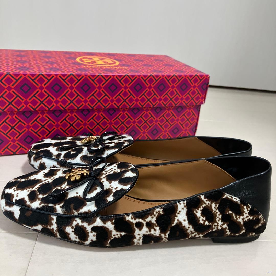 靴 T o r y B u r c h