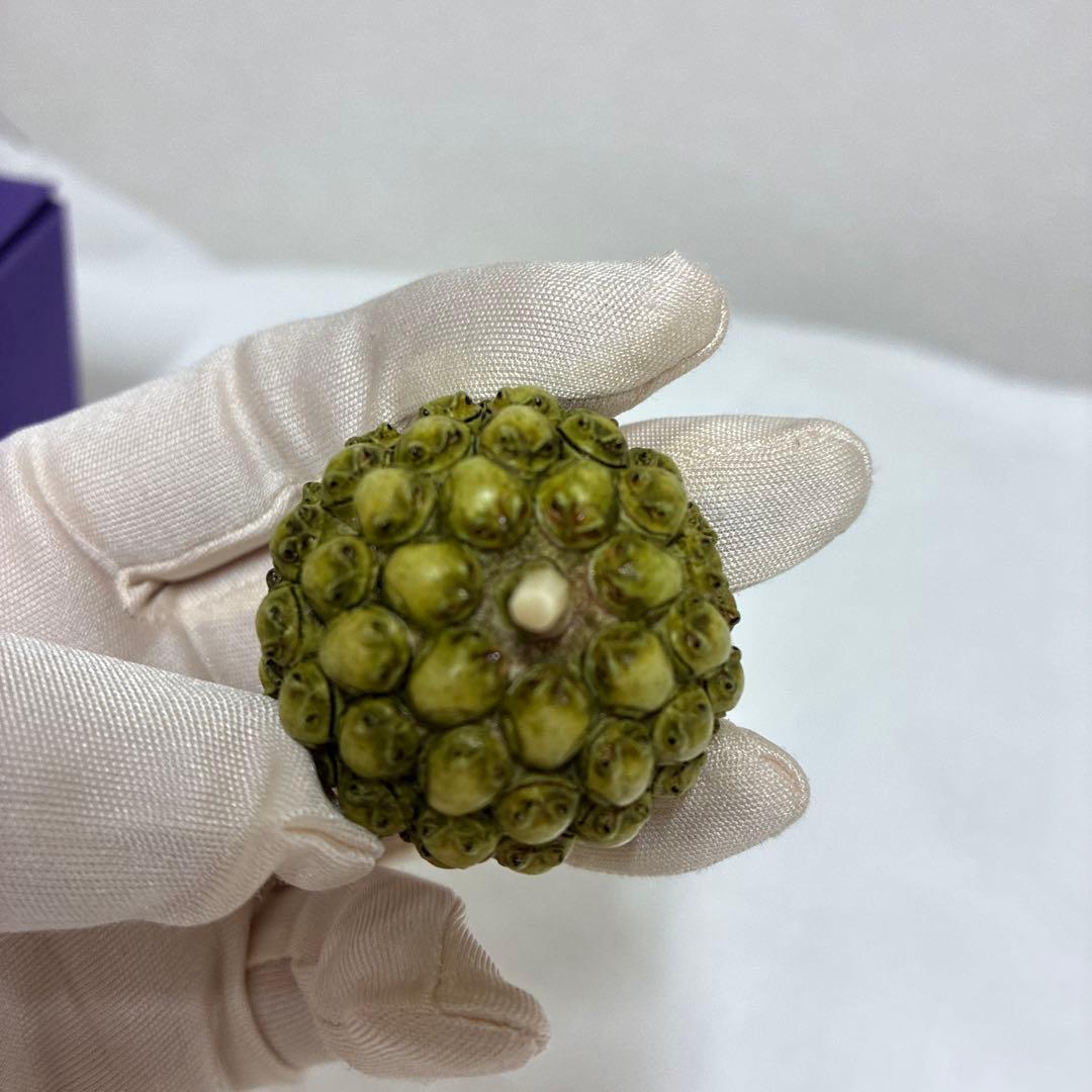 置物 Harmony Kingdom Frogberry Ivory