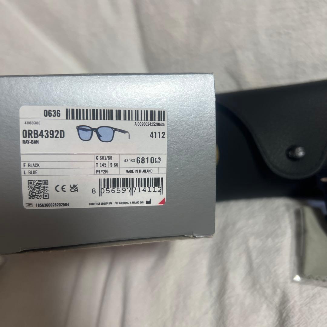 Ray-Ban RB4392D サングラス