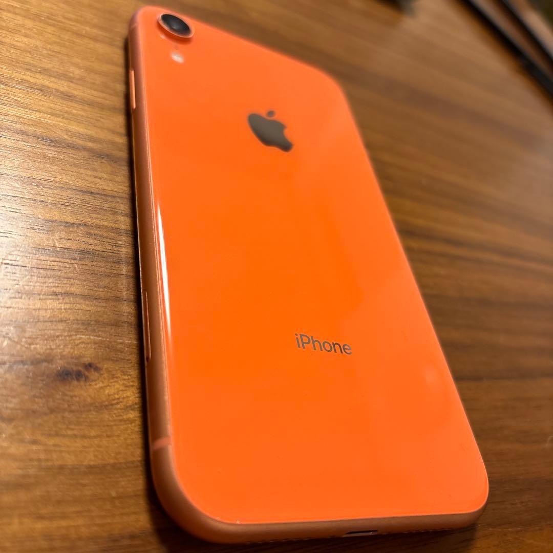 iPhone XR 本体 64GB