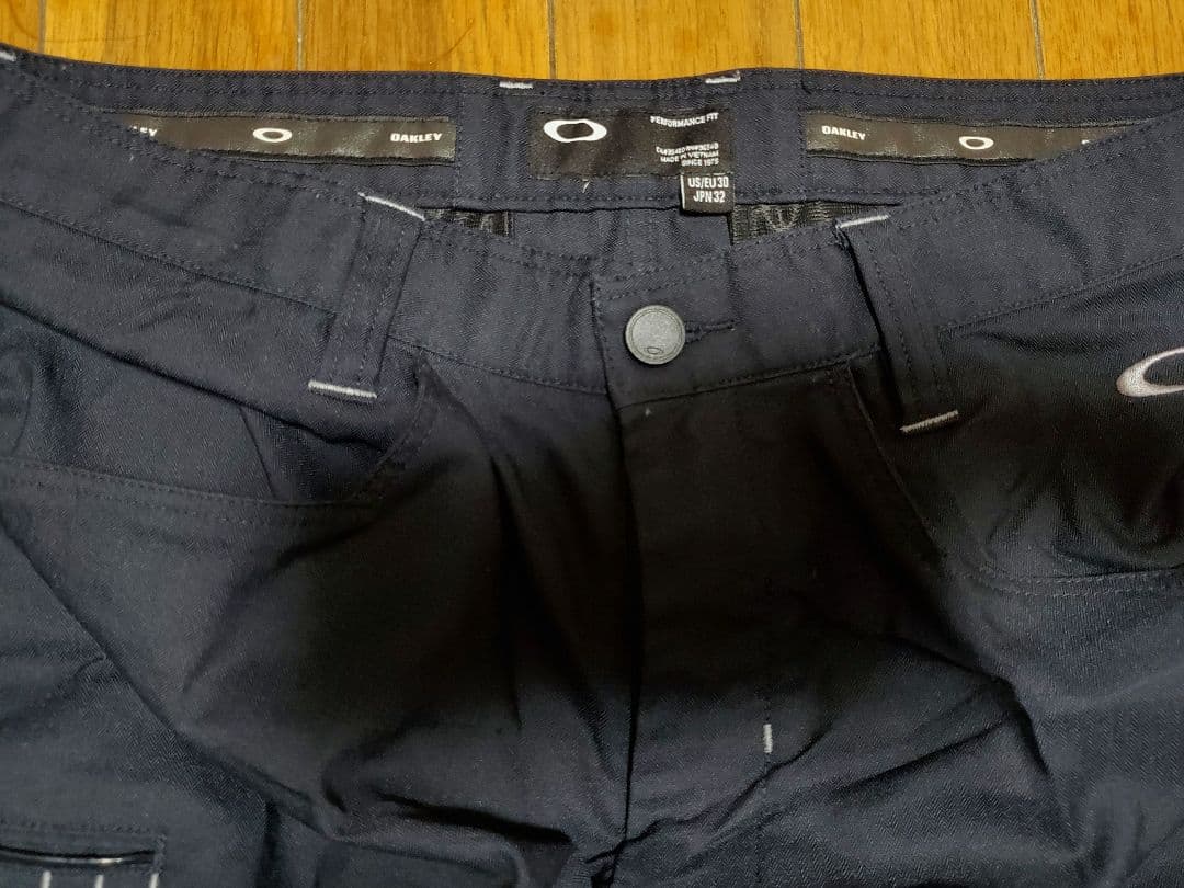 Oakley メンズパンツ 黒