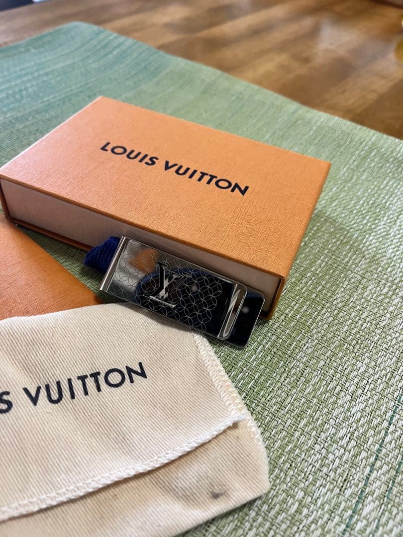 マネークリップ　ビルクリップ　ルイヴィトン